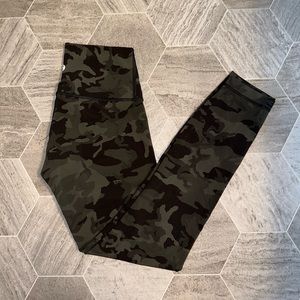 Lululemon Wunder Train Leggings